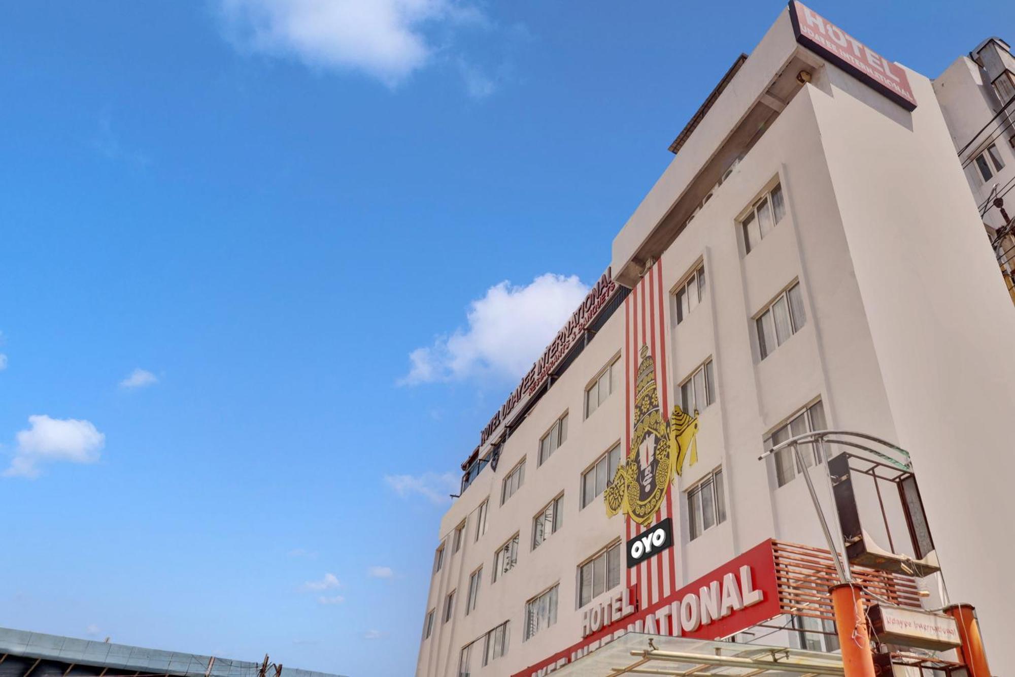 Udayee International Hotel Tirupati Exterior photo